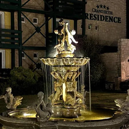 Grand - Boutique 4* Piest'any