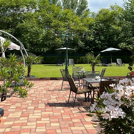 Hotel Grand Boutique (adults Only) 4*