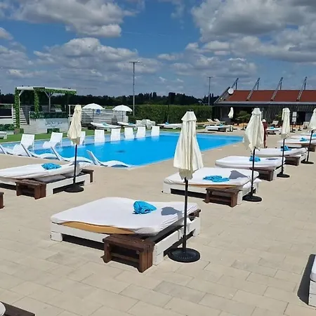 Отель Grand Next To Wake Soul (adults Only)